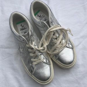 converse one star heavy metallic leather low top